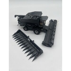 Spec Cast 1/64 Fendt Ideal 9‎ Wheeled Combine with Corn & Grain Heads SCT911